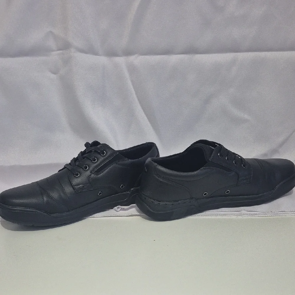 Nunn Bush Black Leather Oxfords - Picture 3 of 4